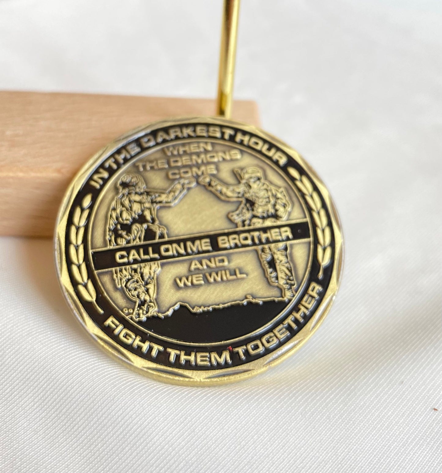 Personalized Names US Army Brofist Challenge Coin Bronze Military Collectible Soldier Fist Bump/gift for Him for father decowoodo