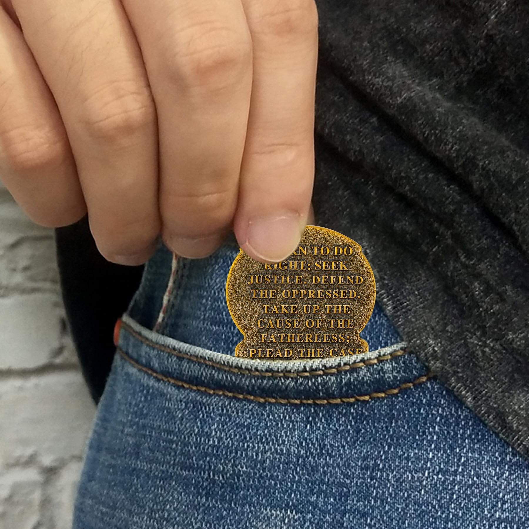 US Police Challenge Coin Scales of Justice-Isaiah 1:17 Bible Verse mysite