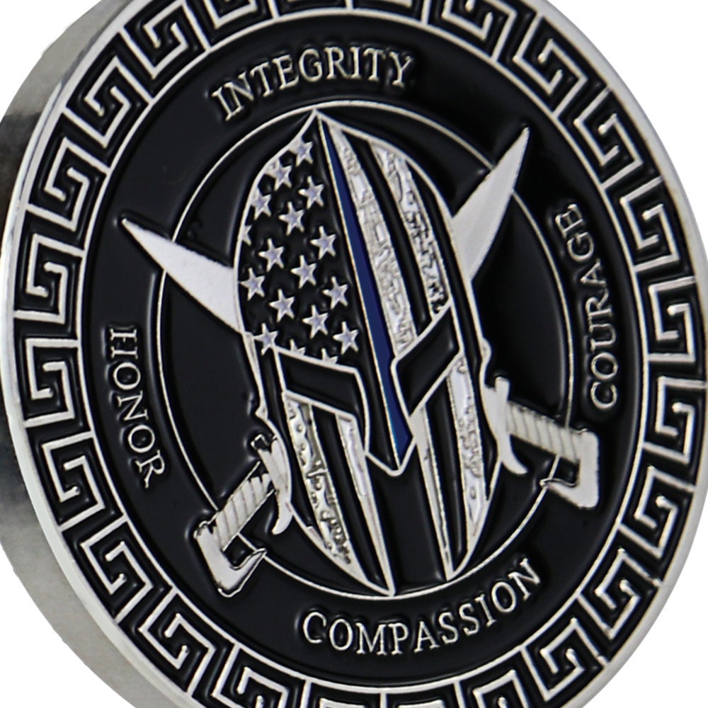 Thin Blue Line Challenge Coin Crusader Warrior Blessd Law Enforcement Gift Coin/gift for Him for father decowoodo