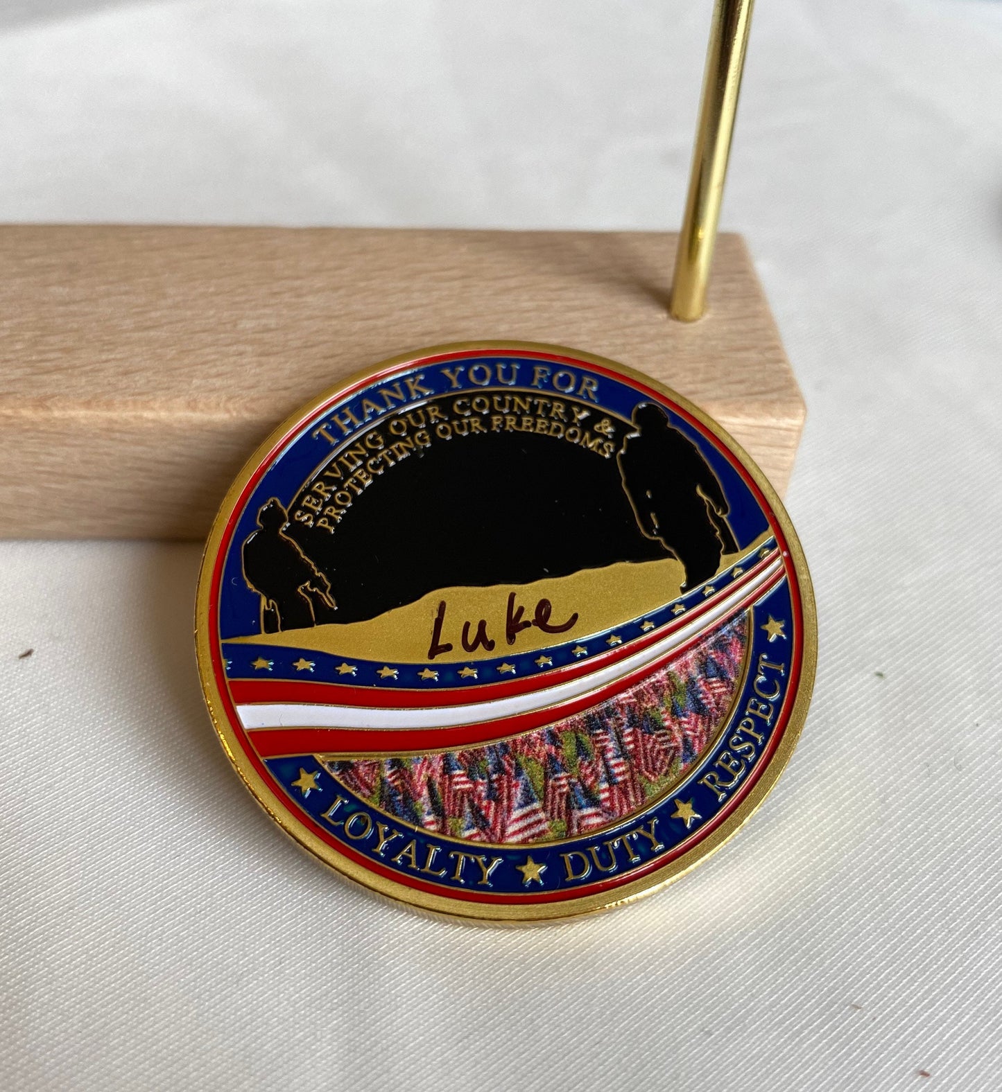 Personalized Names US Veteran Commemorative Flag Challenge Coin Military Thanksgiving Collectible/gift for Him for father decowoodo