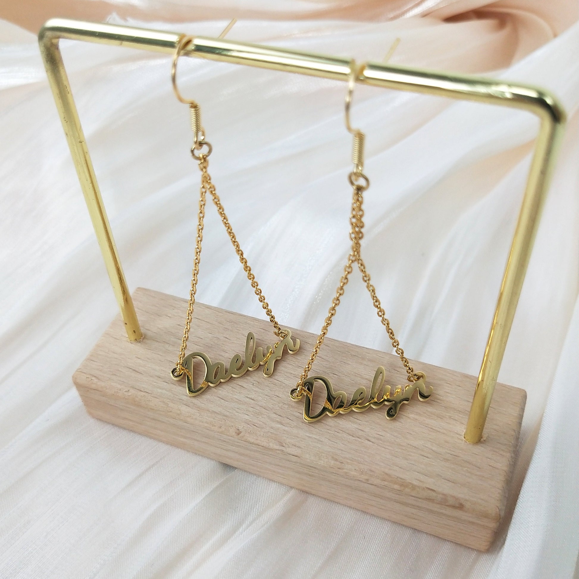 Mother's Day Gift | Personalized Custom Name Earring | Monogram Earring Personalized Jewelry | Gifts for Women Girls Kids decowoodo