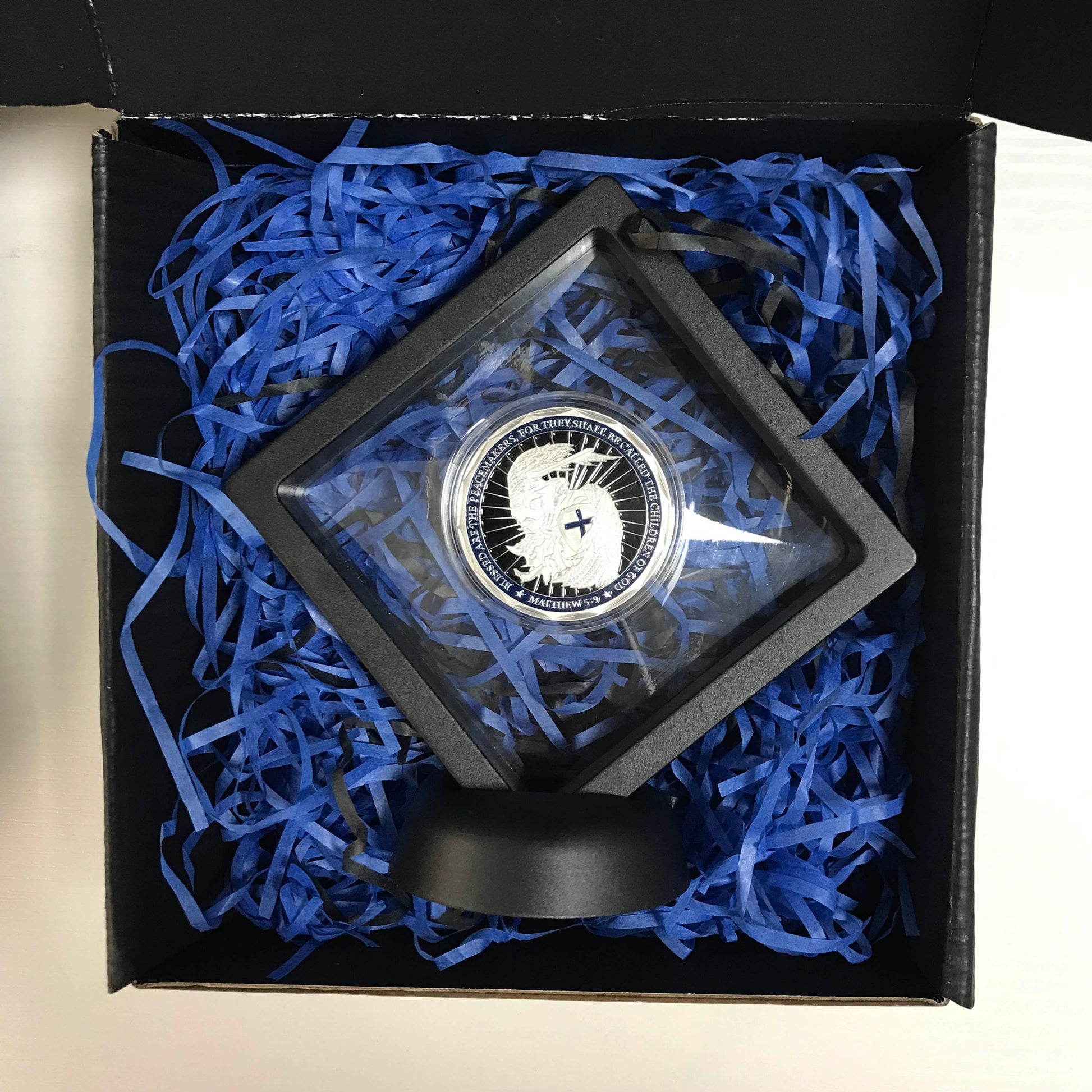 Police officer academy Challenge Coin A Thin Blue Line Guardian Angel Blessed Prayer Emblem Gift/gift for Him for father for husband DecoWoodo