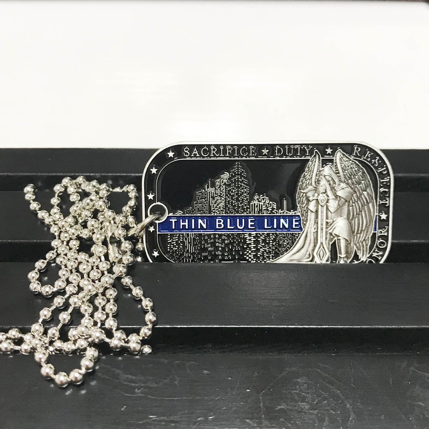 LEO Challenge Coin A Thin Blue Line night fair Dog Tag Police St.Michael Featured Collectible necklace chain DecoWoodo