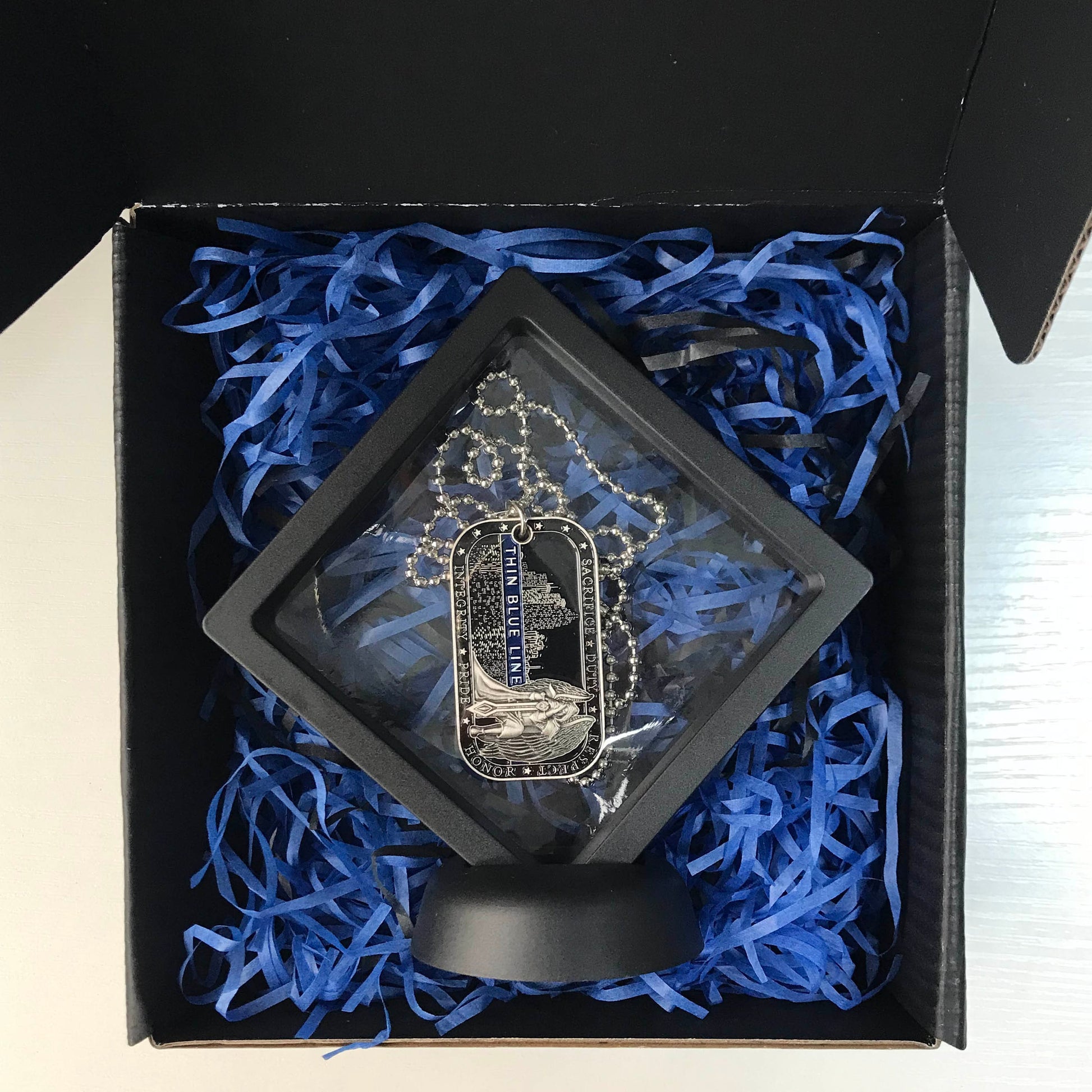 LEO Challenge Coin A Thin Blue Line night fair Dog Tag Police St.Michael Featured Collectible necklace chain DecoWoodo